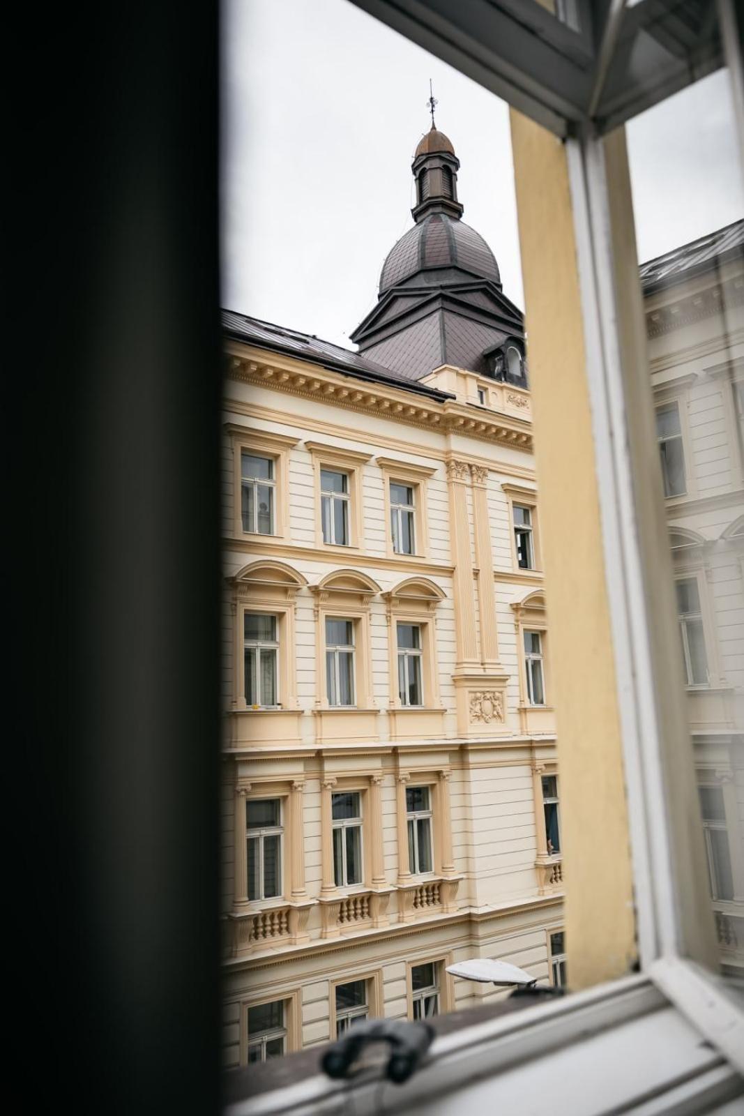 Comfortable And Cosy Apt A Few Steps From Dancing House And Naplavka Dance Praga Exterior foto